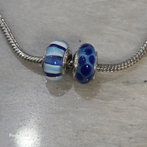 2 murano glass silver center blue beads - Picture 3 of 4